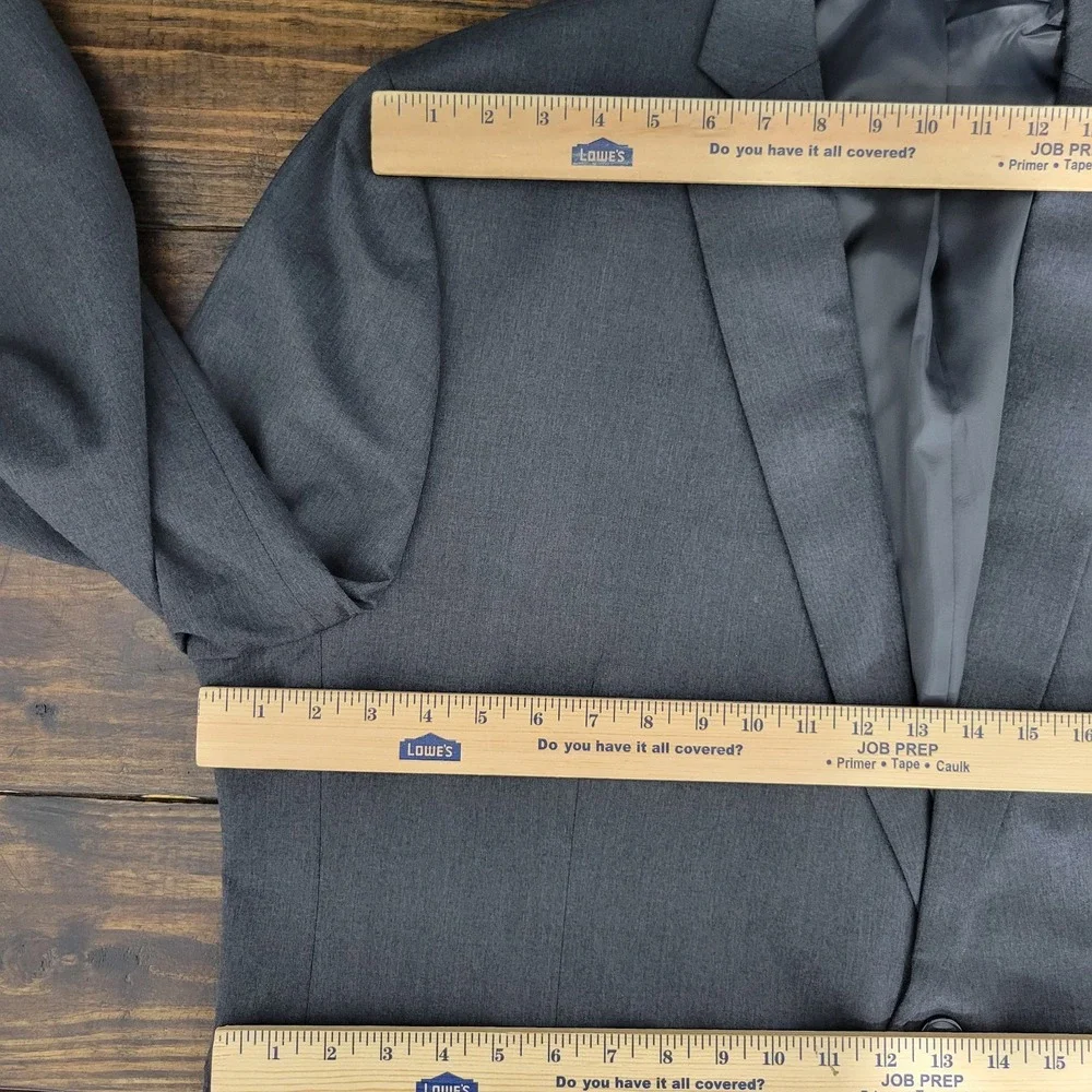 Van Heusen Men's Sport Coat Blazer Two Button Gray‎ Polyester Blend Size 52R